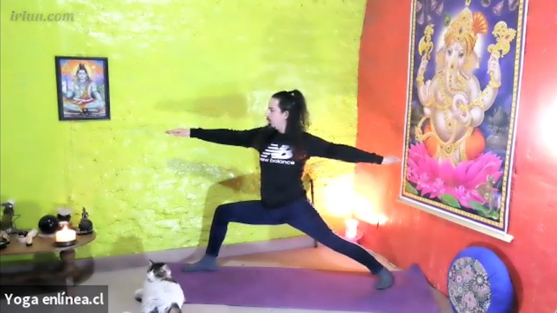 Estiramiento de caderas e isquiotibiales, apertura de primer chakra raíz