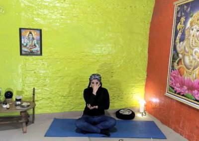 yoga para el estres, ejercicio de respiración